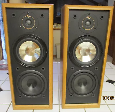 Infinity RS 425 Loud Speakers Studio Monitor Series In Oak 6.5  Genesis Woofer • $194.25