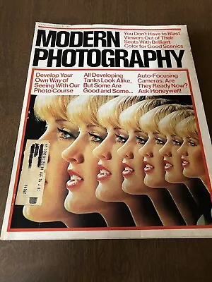 Modern Photography Magazine Vintage January 1976 Auto Focusing Cameras • $8.49