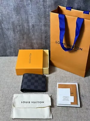 Louis Vuitton Canvas Black Wallet • $135