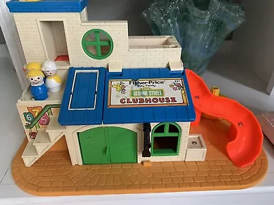 Fisher-Price Sesame Street Clubhouse With Three People • $75