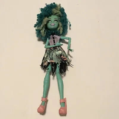 Monster High Frightscameraaction! Honey Swamp Doll.2013.with Accessories. • $29.99