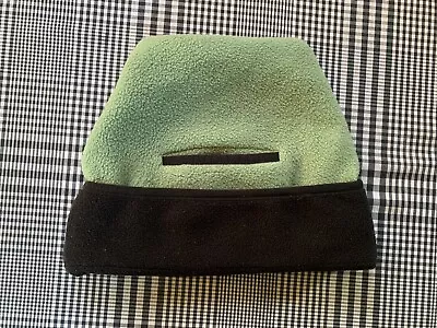 GAP Fleece Hat Reverseable • £10