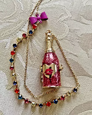 $30 • Buy NEW Betsey Johnson Champs Bubbly Champagne Bottle Red Lips Pendant LONG Necklace