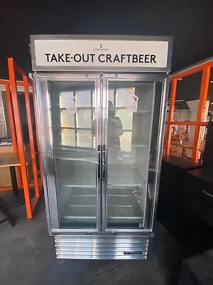 £1500 • Buy True Glass Double Door Display Fridge