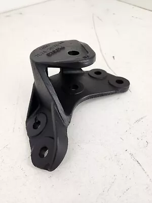 2008-10 Ford F250 F350 2WD I-Beam Front Axle Pivot Mount Bracket Front RH Right • $189.99