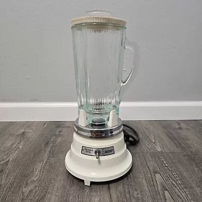 Waring Commercial Blender 51BL25 Fifty Years Of Quality WHITE Glass WORKS ! • $49.87