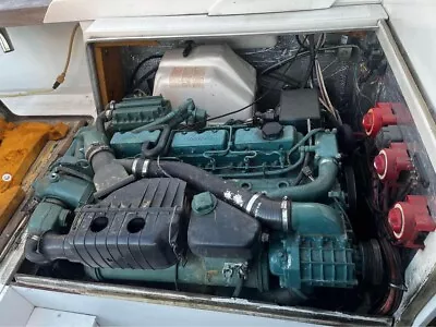 Volvo Penta KAMD42 230 HP  Marine Diesel Engine  6 Cylinder 230 HP PAIR • $9500