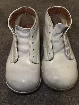 Vintage Fleet Air White Leather Baby Hard Soles Walking Shoes Art Deco • $10