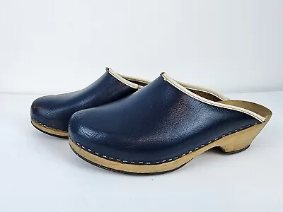 70's Leather Clogs Size 8 Vintage Navy Blue Clogs Slip On Neolite Goodyear • $45