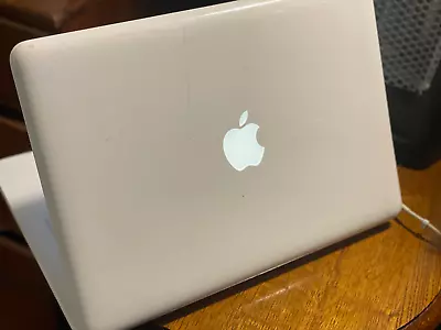 Apple MacBook A1342 13.3  Laptop - MC516LL/A (May 2010) • $100