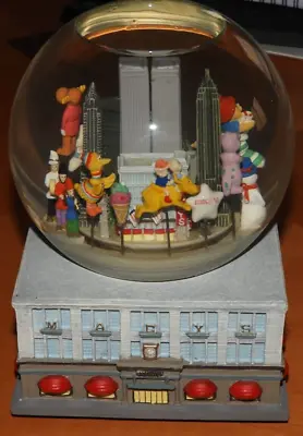 MACY'S THANKSGIVING PARADE MUSICAL Glitter WATERGLOBE Twin Towers Barney 1999 • $68