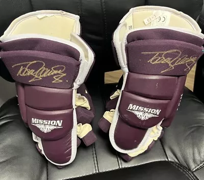 Anaheim Mighty Ducks Teemu Selanne Signed Auto Mission Gloves • $599