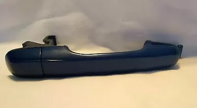 1998 - 2000 Volvo S70 RS FRT Exterior Passenger Door Handle Nautic Metallic Blue • $4.99