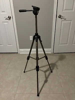 Dynex Universal Professional 60  Tripod DX-TRP60 Tripod WITH QUCIK RELEASE PLATE • $20