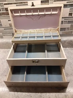 MELE 3 Tier Cream Auto Open Jewelry Box W/Lock & Key 12.5x8x5  Vintage • $39.50