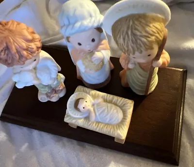 The Nativity Collection By Mary Hamilton 4-piece Figurine Set With Stand • $36