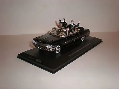 1/43 ZIL-111 Cabriolet With Figurines Brezhnev And Honecker / IST IXO • $197.95