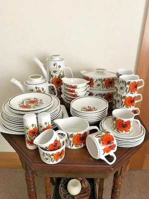 £2.50 • Buy Poppy Meakin J & G 1970s Studio Tea Cup Coffee Pot Plate Tureen Jug Bowl Saucer