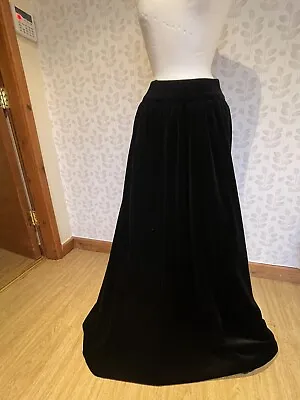 Vintage Frank Usher Long Black Velvet Skirt Netting Volume Victoriana  Size 10 • £24