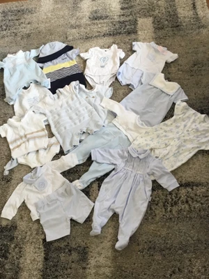 £30 • Buy 16 Outfits Of Baby Boy Cloths -  Suitable For 0 To 3 Months