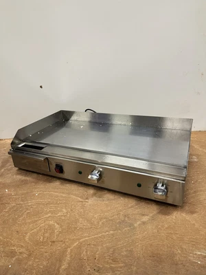 £300 • Buy Wide Commercial Electric Griddle NEW