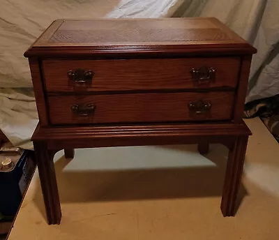 Md Century Oak Veneer Lane End Table  / Nightstand  (LA-1) • $399