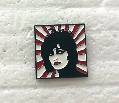 £2.99 • Buy Siouxsie And The Banshees Pin Badge 77 Punk Rock Gothic Spellbound Goth Sioux 