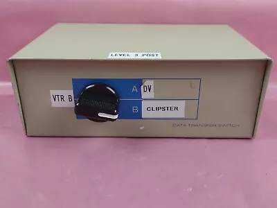 2-Way Manual Data Transfer Switch Box - AB - Used - Free Shipping • $20