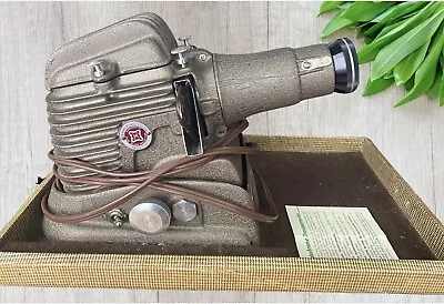 Vintage Golde Manumatic Slide Projector 300-P-1042 Blower Cooled W Case Works! • $32.97