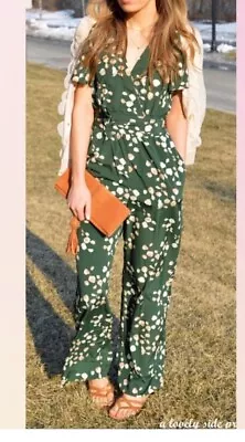 H&M Bloggers Fave Green  Floral Wide Leg Jumpsuit Size 4 • $25
