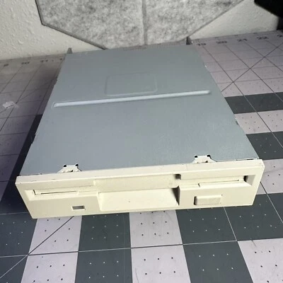 $25.99 • Buy TEAC 3.5 1.44MB Internal Floppy Drive - FD-235HF 7291 - VINTAGE FDD - TESTED