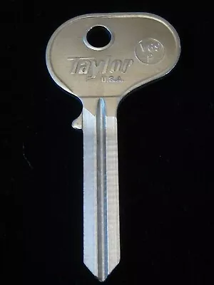 VW63A VOLKSWAGEN BEETLE With Steering Lock Ignition KEY 1961-1966 VW • $14.95