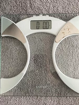 Salter 9141 WH3R Ultra Slim Analyser Body Fat Bathroom Scales - Glass • £5