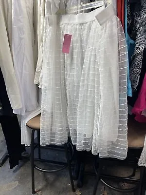 Metro Wear Women's Whiteskirt Size 3X • $6.24