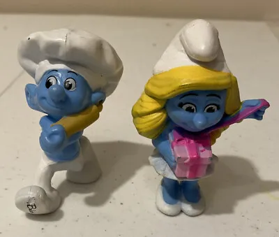 McDonalds: 2013 Happy Meal Toys Smurfs Lot Of 2 - Smurfette W/Present And Baker • $6