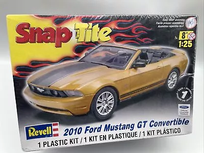 REVELL ~ 2010 FORD MUSTANG GT CONVERTIBLE {SNAP-TITE; 1/25 SCALE MODEL KIT} New! • $24.99