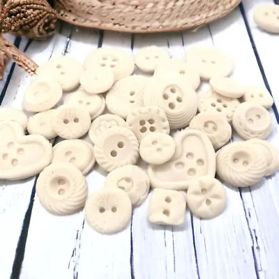 30 Edible Ivory Vintage Buttons Fondant Cake Topper Cupcake Decorations • £6.99
