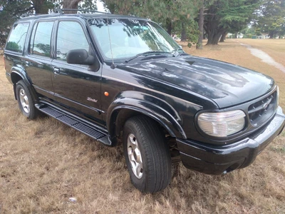 $2800 • Buy 1999 Ford Explorer Limited Auto 4wd 4x4 Luxury
