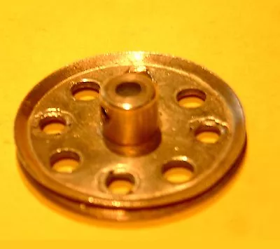 Meccano  Pulley Part  21          • £1.60