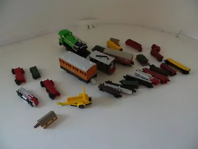 Lot Of 26 Toy Trains And Toy Houses • $10.50