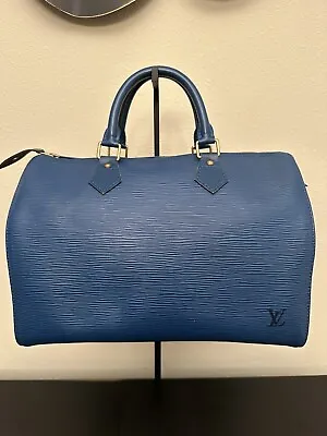 Louis Vuitton Speedy Epi 30 • $478