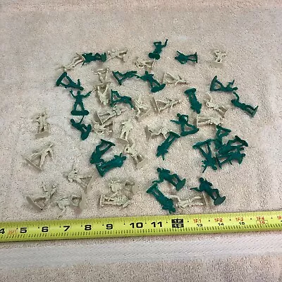 Lot Of 47 Miniature Plastic Army Men 1 3/8  • $1.50