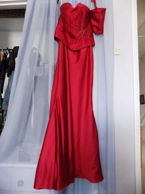 £20 • Buy Gorgeous Long Red Prom Dress Size 8 Brand New With Tags