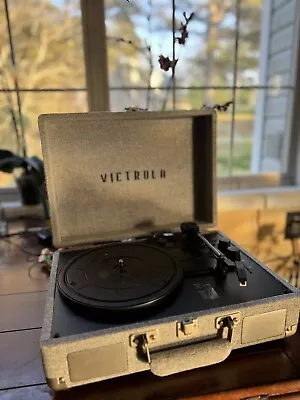 Victrola BT Suitcase Record Player With 3 Speed Turntable  - Turquoise • $15