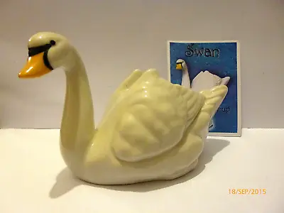 Wade Whimsie Blow Up Swan • £9.99