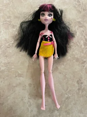 Monster High 11  Doll DRACULAURA GLOOM BEACH SWIMSUIT • $32.95