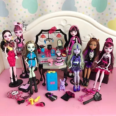Lot 7 Monster High Draculaura Exchange Sweet 1600 W/Accessories And Stands Set • $499