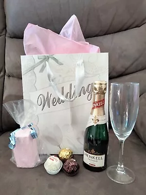 Gift Pamper Pack Champagne 2 Glasses 6 Ferrero Rochers & 2 Bath Bomb / Steamers • $35