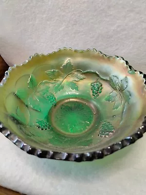 Green Gallery Glass Bonbon Bowl Grapevine Design • £5
