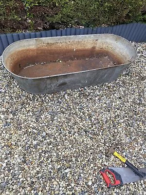 LARGE VINTAGE GALVANISED BATH  / GARDEN PLANTER  As  Someone Damaged At Bottom • £40